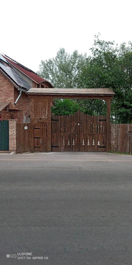 Kontra Szallashely Sándorfalva Zewnętrze zdjęcie